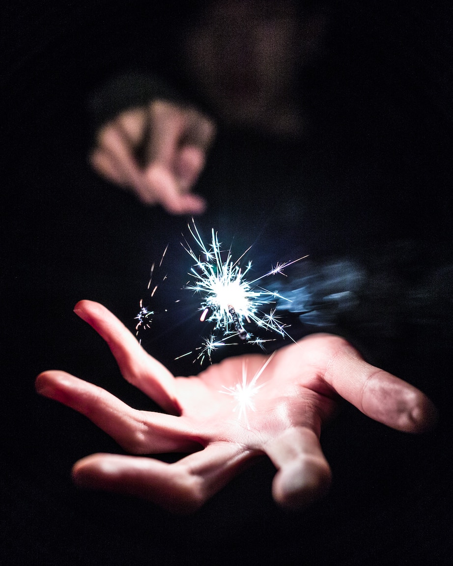 kirjkutsu mervyn-chan-262968-unsplash